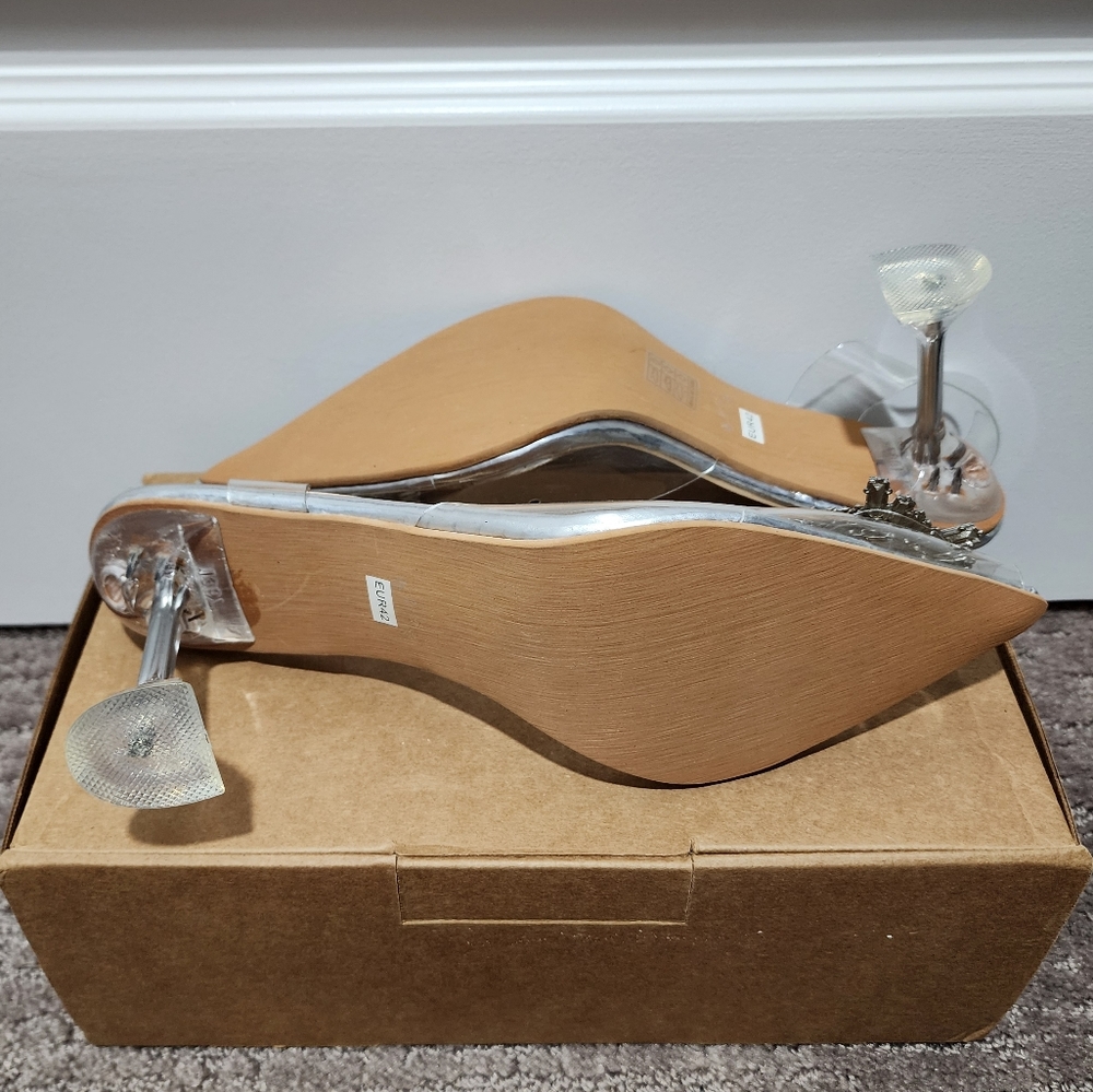 Silver Pyramid Heels - Picture 4 of 6